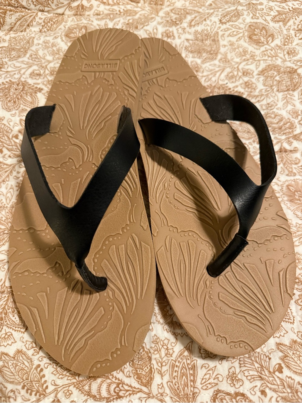 Billabong Black Strap Tan Footbed Sandals